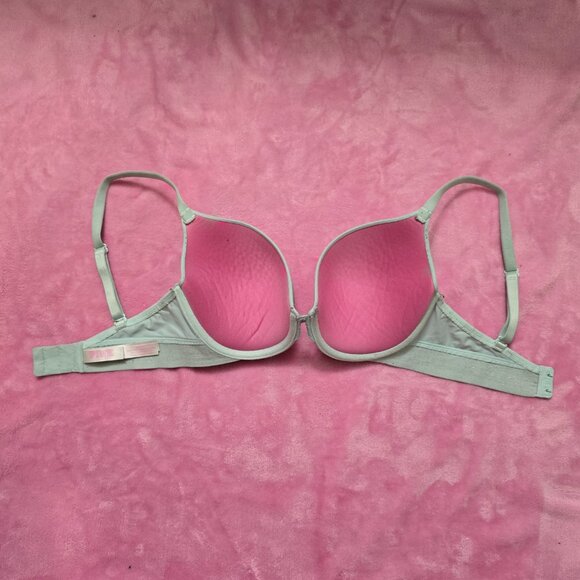 3 pairs of 32DD bras (2 VS & 1 PINK) - Picture 5 of 11